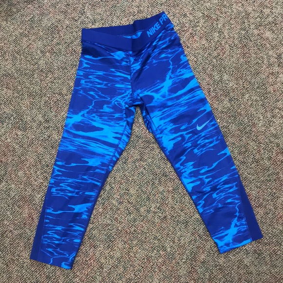 Nike Pro Leggings - Picture 3 of 3